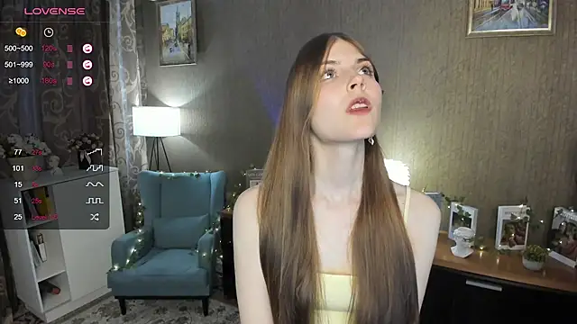 Snapshot of DarleneHatt chatting on 03-13-25, 06:05 DarleneHatt online show from 03-13-25, 06:05