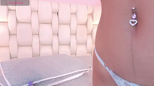 AmaraVelez online show from 02-05-25, 12:20