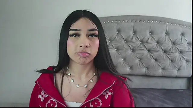 Nesuko kamado  online show from 11-03-25, 05:14