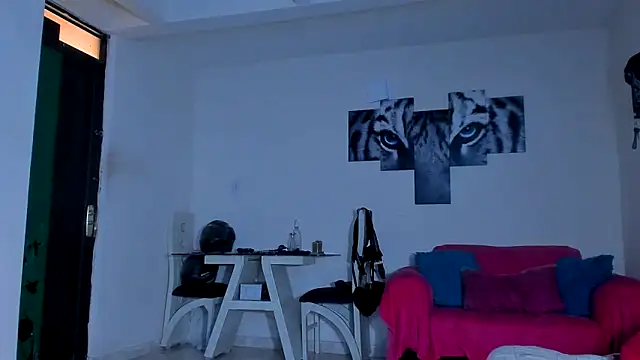 Snapshot of ray_long222 chatting on 02-18-26, 01:18 ray long222 online show from 02-18-26, 01:18