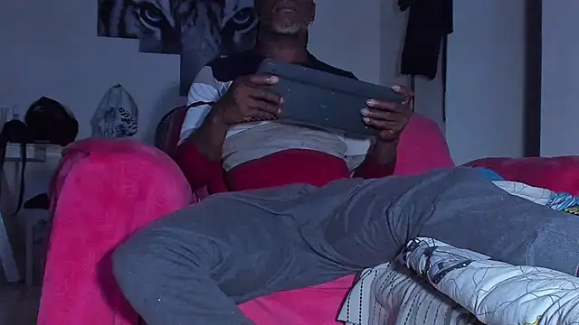 Snapshot of ray_long222 chatting on 02-20-26, 11:43 ray long222 online show from 02-20-26, 11:43