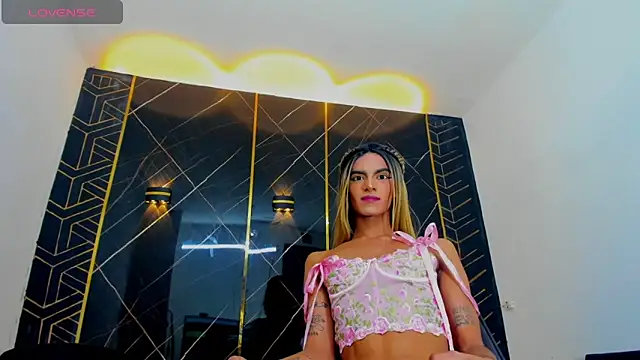 Isabella stanford2 online show from 01-26-25, 10:12