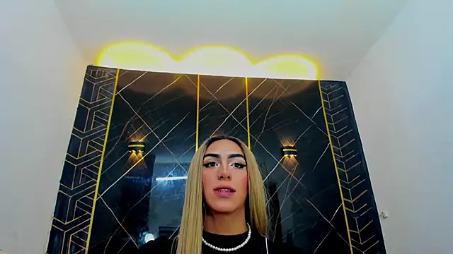 Isabella stanford2 online show from 02-25-25, 01:17