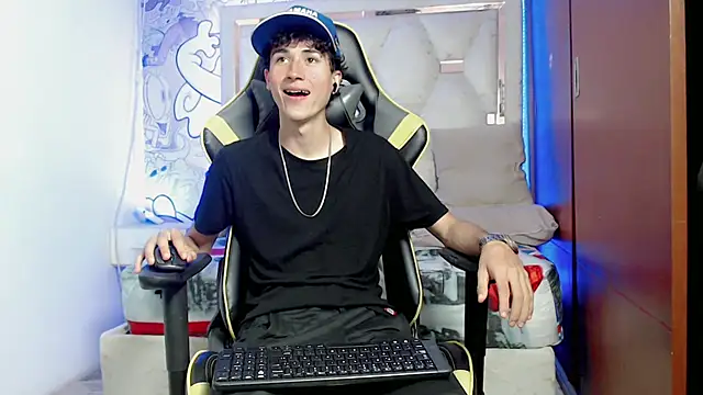 johnny cagee online show from 10-11-25, 05:50