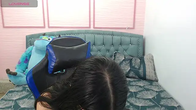 stephania t online show from 01-28-25, 10:34