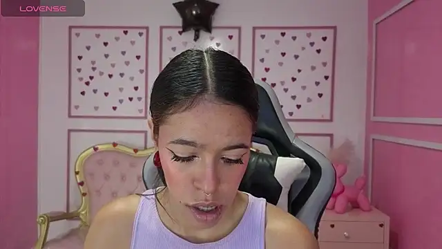 stephania t online show from 11-17-25, 12:33