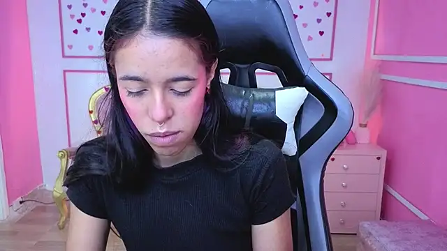 stephania t online show from 12-20-25, 12:01