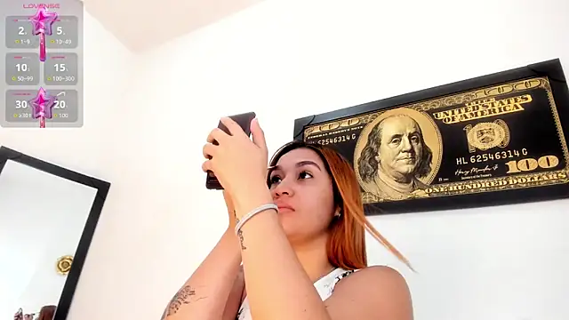 Alba Grey online show from 10-11-25, 03:21