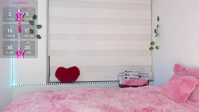 Snapshot of Gaby_Tailor chatting on 09-09-25, 12:10 Gaby Tailor online show from 09-09-25, 12:10