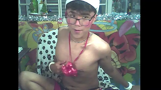 Snapshot of Baby_Cream chatting on 12-02-24, 03:26 Baby Cream online show from 12-02-24, 03:26