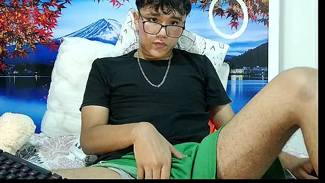 Snapshot of Baby_Cream chatting on 12-15-24, 09:03 Baby Cream online show from 12-15-24, 09:03