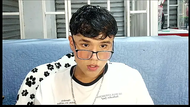 Snapshot of Baby_Cream chatting on 12-16-24, 04:34 Baby Cream online show from 12-16-24, 04:34