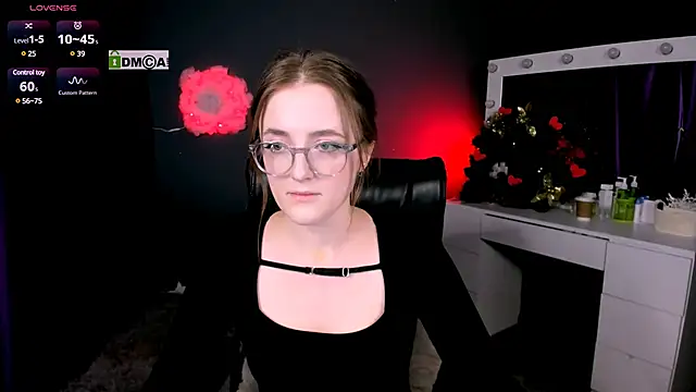 luna berryy online show from 02-20-25, 08:25