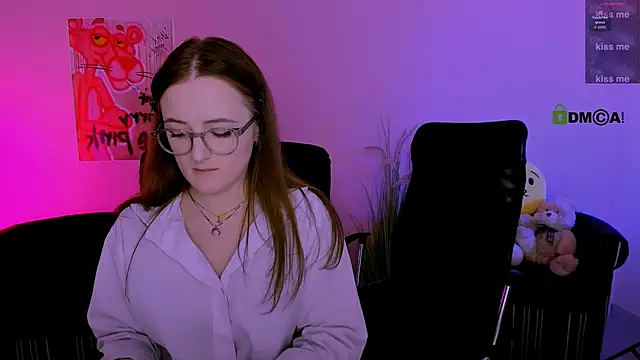 luna berryy online show from 02-02-26, 10:30