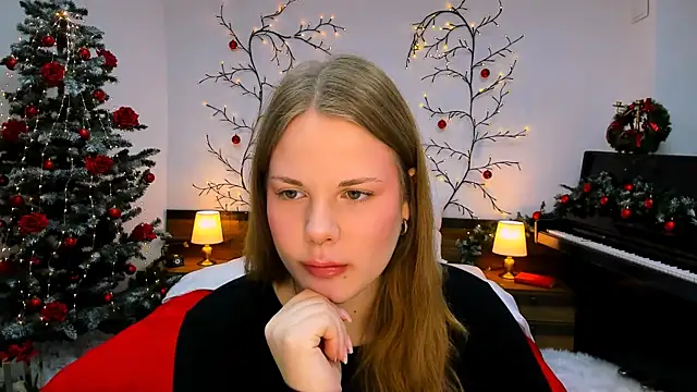 Snapshot of holy_kitty chatting on 12-05-24, 06:10 holy kitty online show from 12-05-24, 06:10