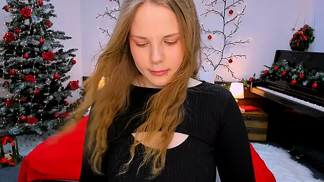 Snapshot of holy_kitty chatting on 01-10-25, 12:26 holy kitty online show from 01-10-25, 12:26