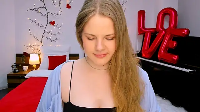 Snapshot of holy_kitty chatting on 02-22-25, 05:13 holy kitty online show from 02-22-25, 05:13