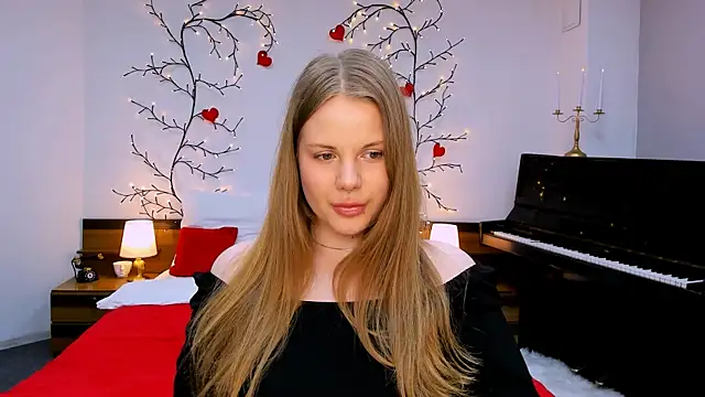 Snapshot of holy_kitty chatting on 03-07-25, 10:02 holy kitty online show from 03-07-25, 10:02