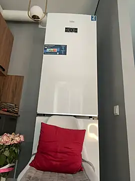 Miss chiks online show from 01-03-25, 12:19