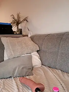 Snapshot of Secret_couple_ chatting on 10-20-25, 05:52 Secret couple online show from 10-20-25, 05:52