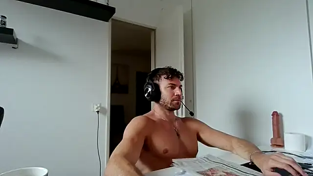 alpha-hunk online show from 04-13-26, 11:37