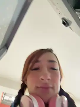 ariiel  online show from 02-22-25, 12:16