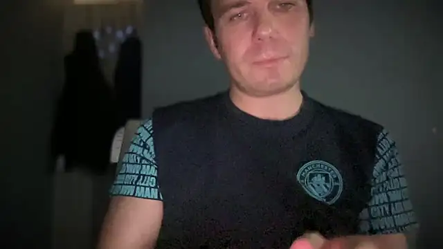 Snapshot of GotItGoin chatting on 09-14-25, 10:53 GotItGoin online show from 09-14-25, 10:53