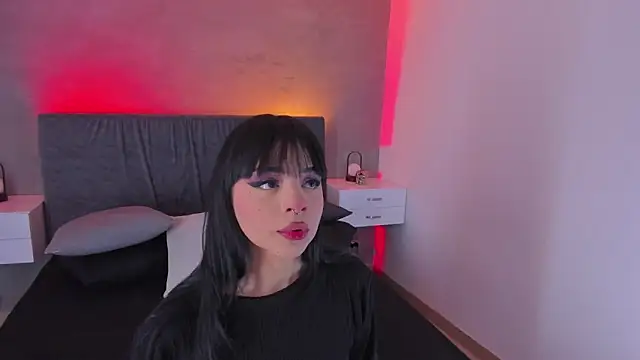 Snapshot of maddy_walker chatting on 10-16-25, 08:54 maddy walker online show from 10-16-25, 08:54