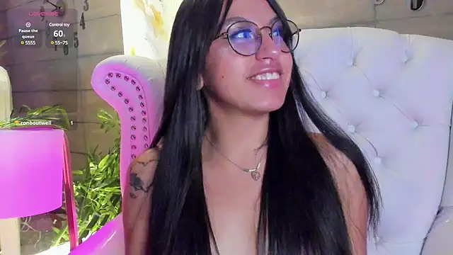 Snapshot of MadyJackson chatting on 02-17-25, 07:31 MadyJackson online show from 02-17-25, 07:31