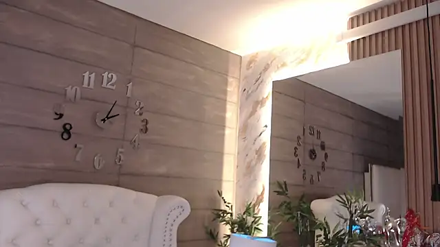 Snapshot of MadyJackson chatting on 03-05-25, 08:00 MadyJackson online show from 03-05-25, 08:00