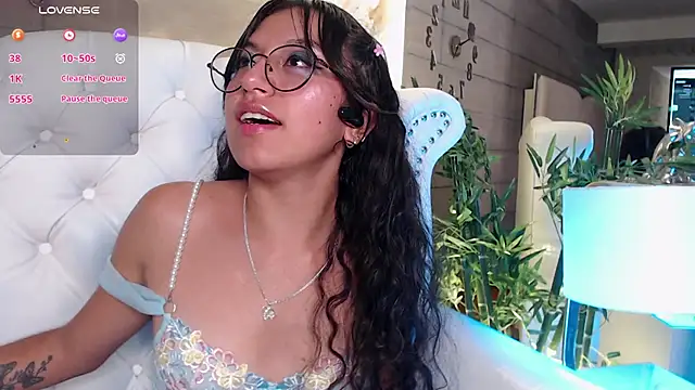 Snapshot of MadyJackson chatting on 03-15-25, 11:06 MadyJackson online show from 03-15-25, 11:06