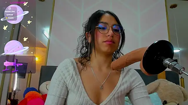 Snapshot of MadyJackson chatting on 10-04-25, 11:41 MadyJackson online show from 10-04-25, 11:41