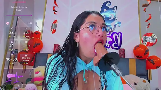 Snapshot of MadyJackson chatting on 10-22-25, 11:54 MadyJackson online show from 10-22-25, 11:54