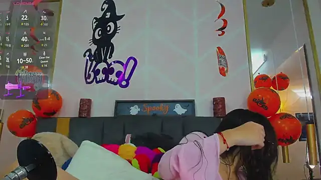 Snapshot of MadyJackson chatting on 10-26-25, 01:39 MadyJackson online show from 10-26-25, 01:39