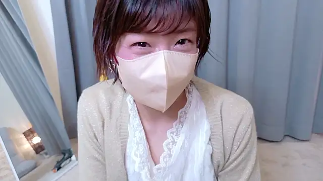 Snapshot of Risa_06 chatting on 02-18-26, 11:39 Risa 06 online show from 02-18-26, 11:39