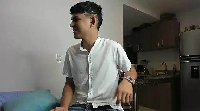 Snapshot of Lyam_ap chatting on 01-10-25, 02:25 Lyam ap online show from 01-10-25, 02:25