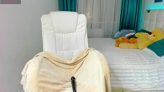 CooperAllana online show from 09-19-25, 06:26