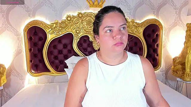 KendralHolson online show from 01-17-26, 04:28