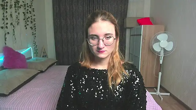 Snapshot of Miss_Elsa_ chatting on 12-04-24, 02:53 Miss Elsa online show from 12-04-24, 02:53