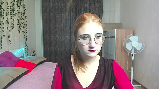 Snapshot of Miss_Elsa_ chatting on 12-14-24, 03:07 Miss Elsa online show from 12-14-24, 03:07