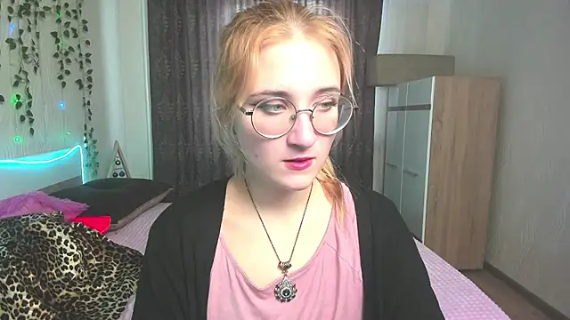 Snapshot of Miss_Elsa_ chatting on 12-22-24, 07:11 Miss Elsa online show from 12-22-24, 07:11