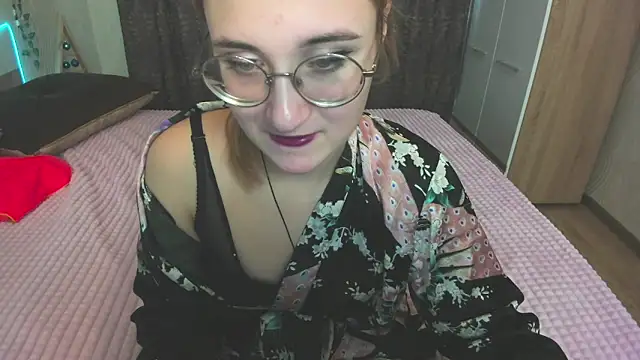 Snapshot of Miss_Elsa_ chatting on 12-26-24, 05:58 Miss Elsa online show from 12-26-24, 05:58