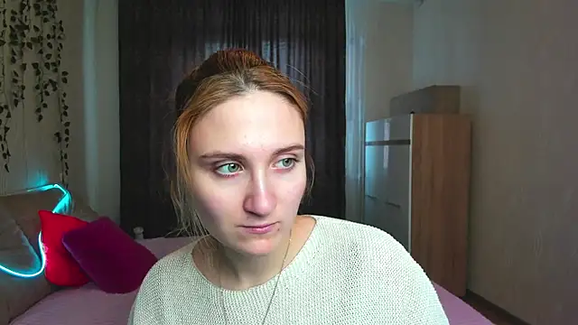 Snapshot of Miss_Elsa_ chatting on 02-18-25, 03:21 Miss Elsa online show from 02-18-25, 03:21