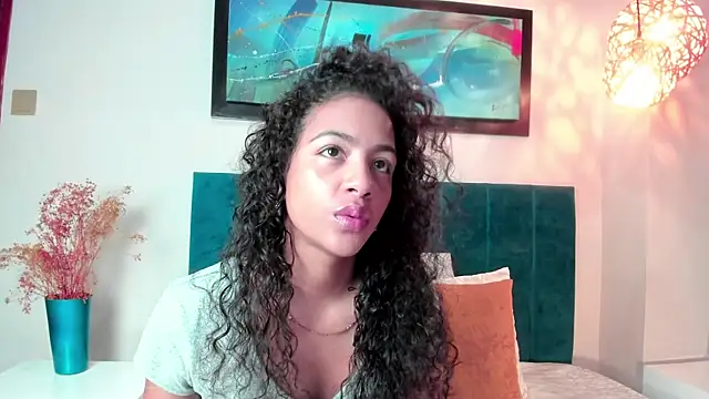 Snapshot of AntonellaHall_ chatting on 01-13-26, 11:59 AntonellaHall online show from 01-13-26, 11:59