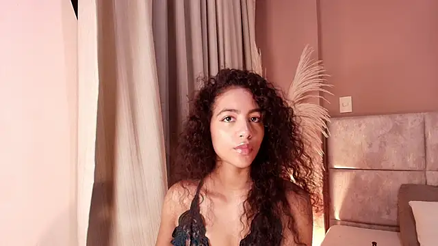 Snapshot of AntonellaHall_ chatting on 03-04-26, 06:36 AntonellaHall online show from 03-04-26, 06:36