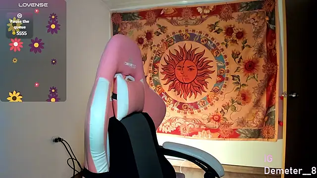 Demeter   online show from 03-04-25, 01:12