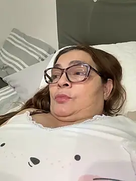 Snapshot of AntonellaAlondra4 chatting on 11-25-25, 02:22 AntonellaAlondra4 online show from 11-25-25, 02:22