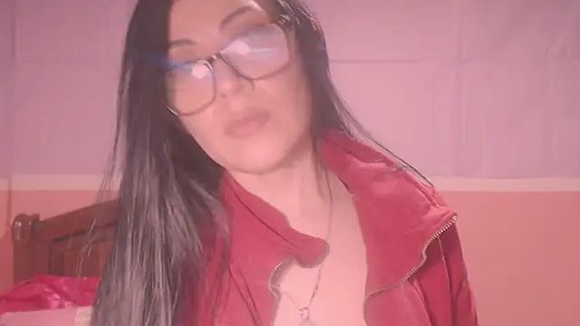 Snapshot of Ary_z chatting on 12-18-24, 04:20 Ary z online show from 12-18-24, 04:20