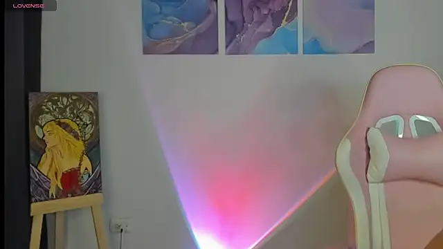 Pretty  zoe online show from 02-24-25, 12:20