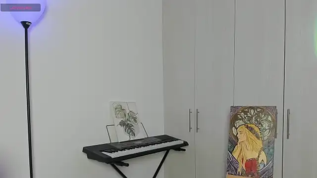 Pretty  zoe online show from 09-10-25, 06:41